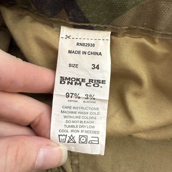 Smoke Rise Denim Co. Mens size 34 Camo paint splatter distressed shorts 82930 - Picture 8 of 8